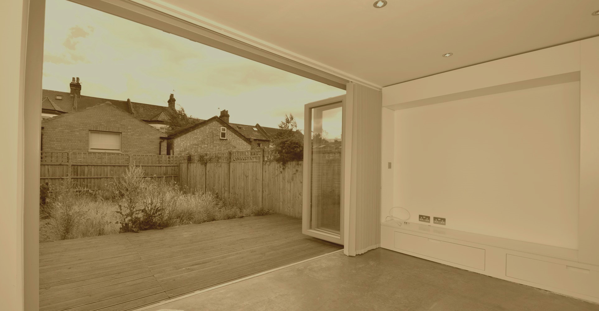 Slider, Glaziers in Borehamwood, Elstree, Well End, WD6